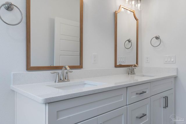 7842 Tippin Ave, Pensacola, FL 32504