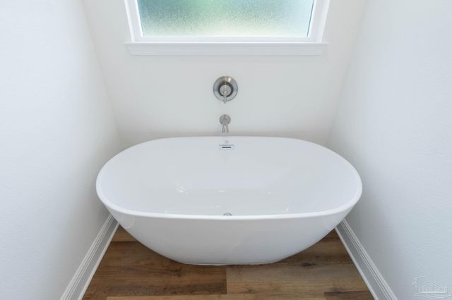 7842 Tippin Ave, Pensacola, FL 32504