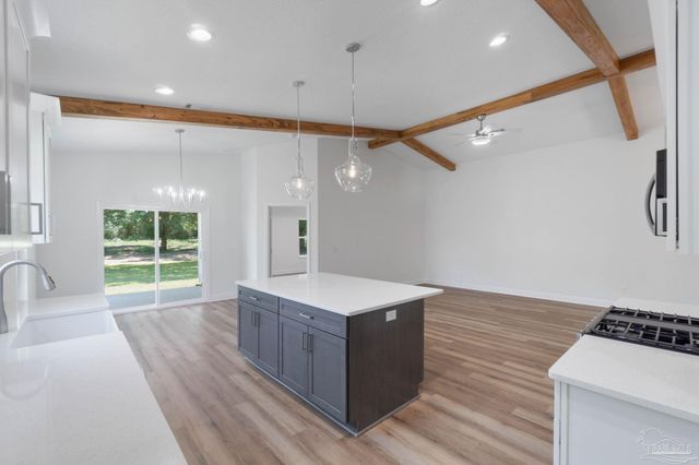 7842 Tippin Ave, Pensacola, FL 32504