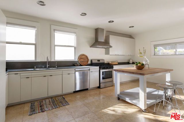 1642 Elevado Street, Los Angeles, CA 90026