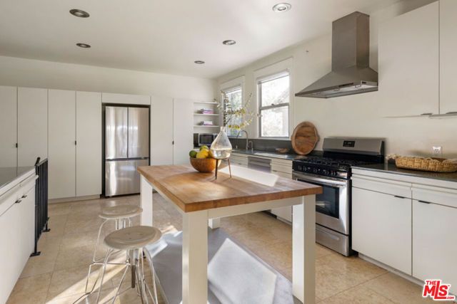 1642 Elevado Street, Los Angeles, CA 90026