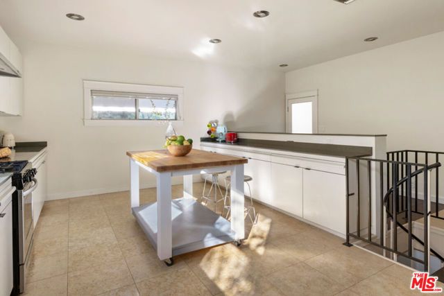1642 Elevado Street, Los Angeles, CA 90026