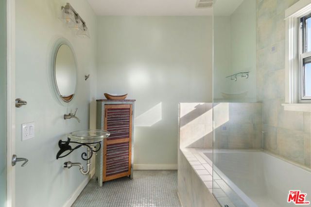 1642 Elevado Street, Los Angeles, CA 90026