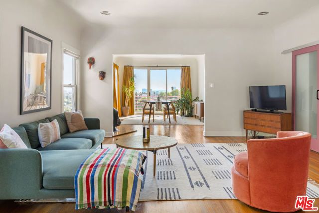 1642 Elevado Street, Los Angeles, CA 90026