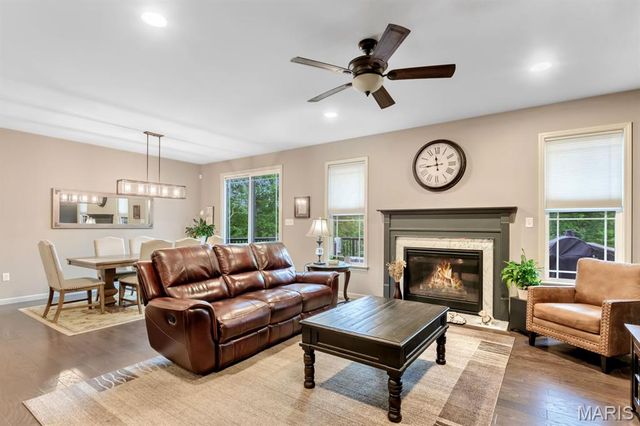 2780 Brook Hill Lane, St Charles, MO 63303