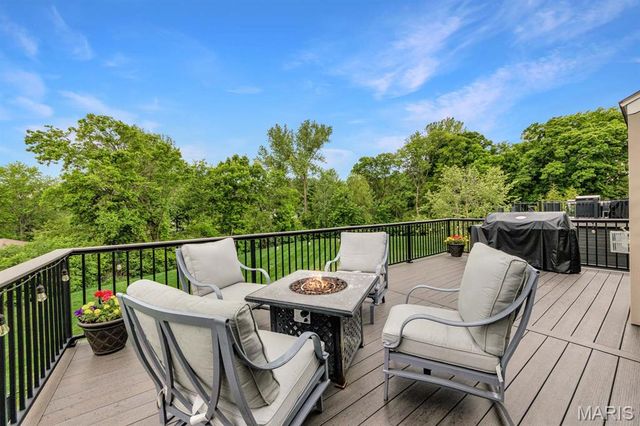 2780 Brook Hill Lane, St Charles, MO 63303