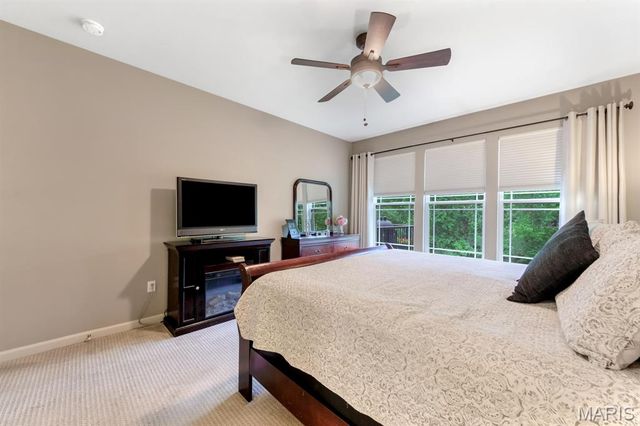 2780 Brook Hill Lane, St Charles, MO 63303