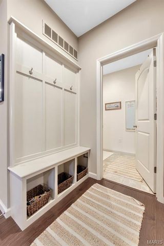 2780 Brook Hill Lane, St Charles, MO 63303