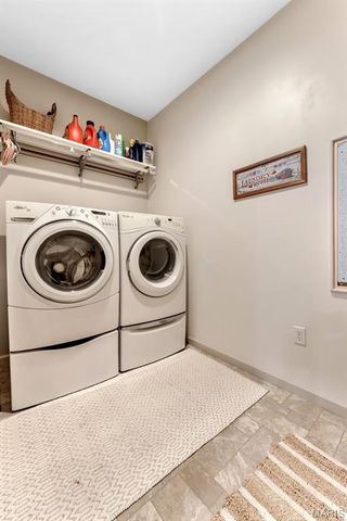 2780 Brook Hill Lane, St Charles, MO 63303