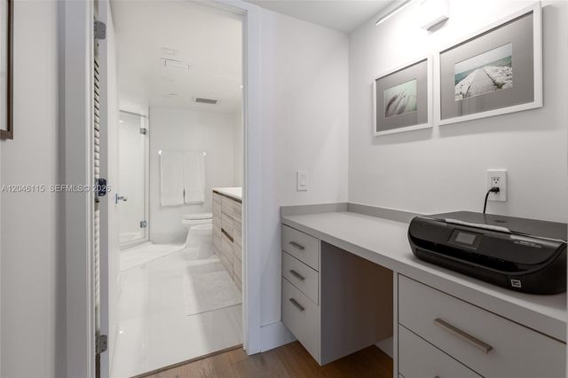 5757 Collins Ave 2207, Miami Beach, FL 33140