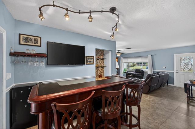 6710 NW 28th Terrace, Fort Lauderdale, FL 33309