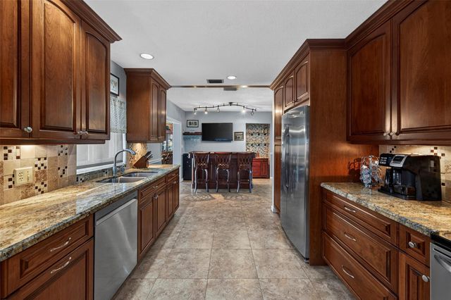 6710 NW 28th Terrace, Fort Lauderdale, FL 33309