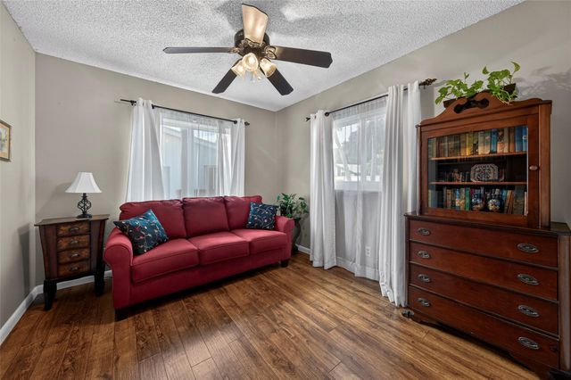 6710 NW 28th Terrace, Fort Lauderdale, FL 33309