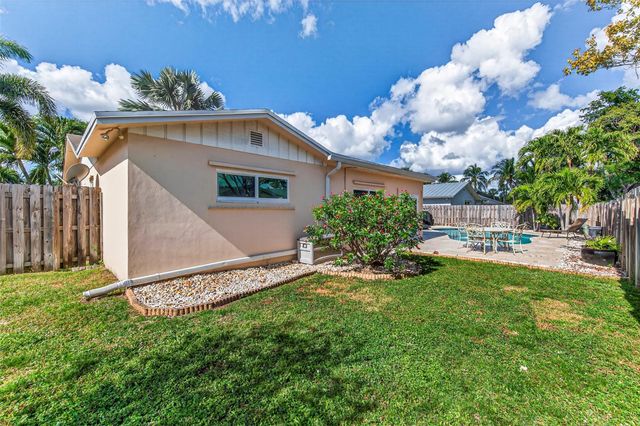 6710 NW 28th Terrace, Fort Lauderdale, FL 33309