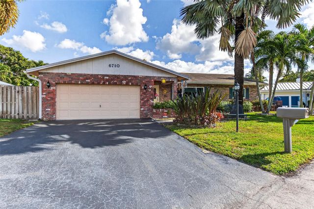 6710 NW 28th Terrace, Fort Lauderdale, FL 33309