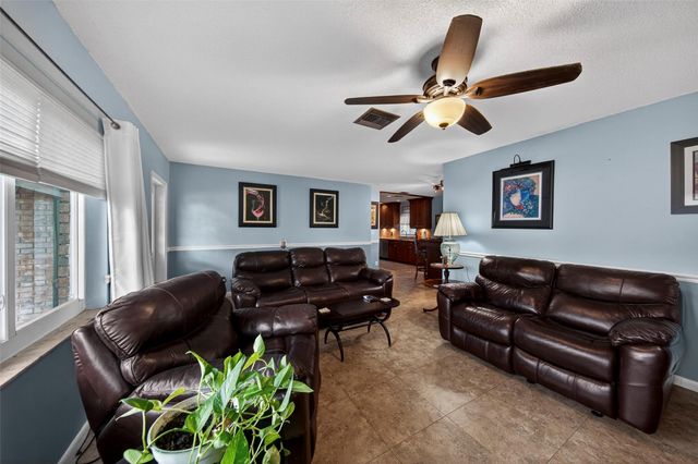 6710 NW 28th Terrace, Fort Lauderdale, FL 33309