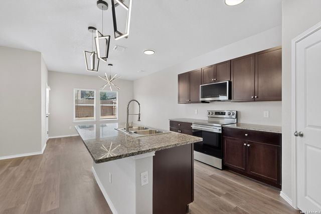 13511 WINEMAKER DR, San Antonio, TX 78223