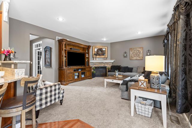 885 Sandstone Ridge, Newport, KY 41076