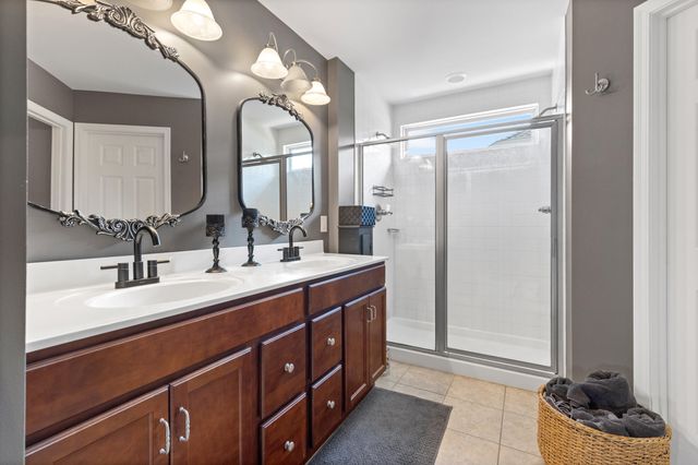 885 Sandstone Ridge, Newport, KY 41076