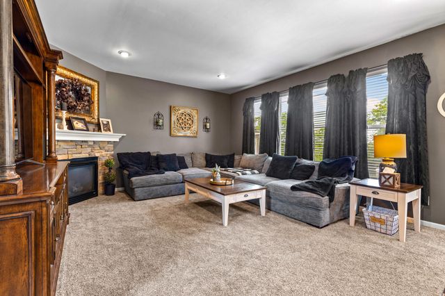 885 Sandstone Ridge, Newport, KY 41076