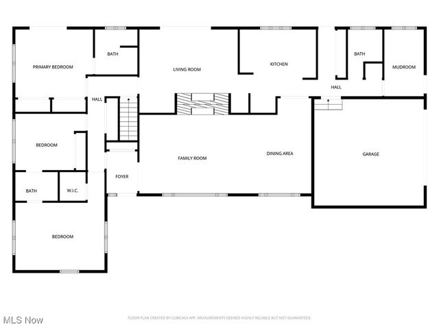 425 Tonawanda Trail SW, Hartville, OH 44632