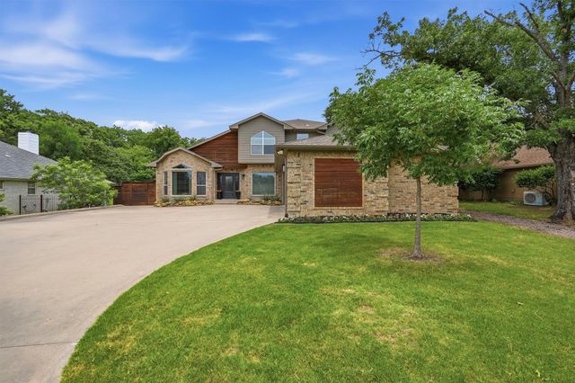 219 Navajo Trail, Lake Kiowa, TX 76240