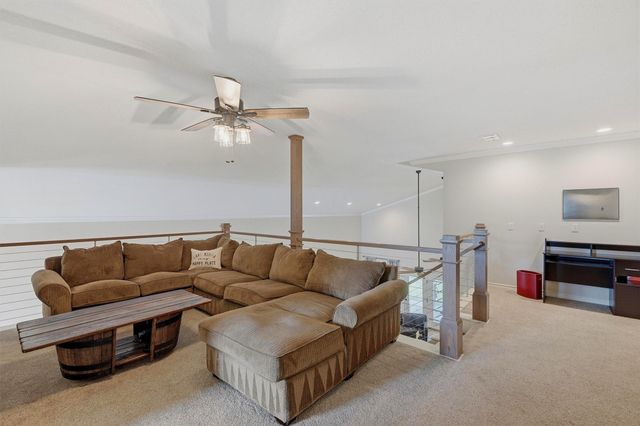 219 Navajo Trail, Lake Kiowa, TX 76240