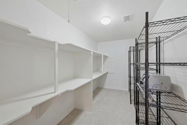 219 Navajo Trail, Lake Kiowa, TX 76240