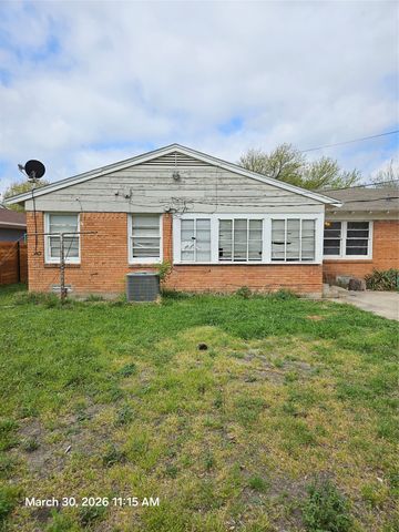 2324 Prichard Lane, Dallas, TX 75227