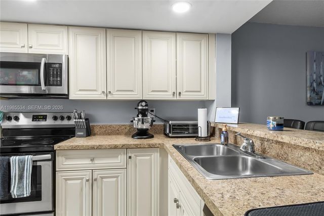 2810 SW 87th Ave 918, Davie, FL 33328