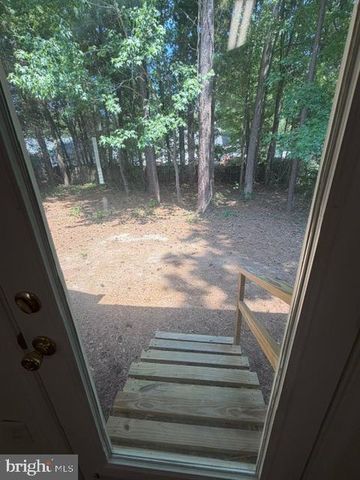 211 DOGWOOD AVE, Colonial Beach, VA 22443