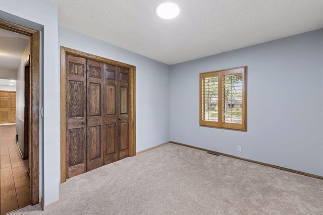 3801 W 114th Street, Bloomington, MN 55431