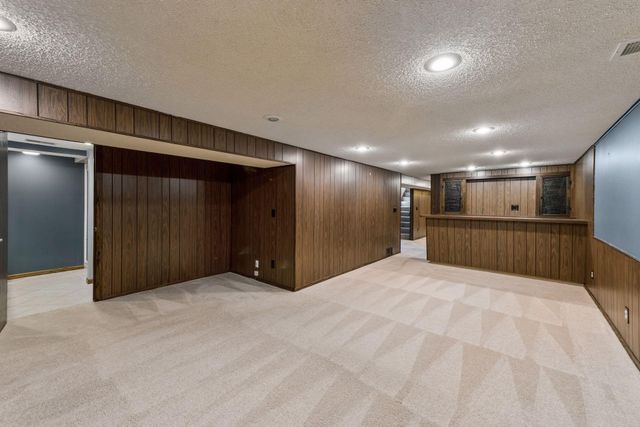 3801 W 114th Street, Bloomington, MN 55431