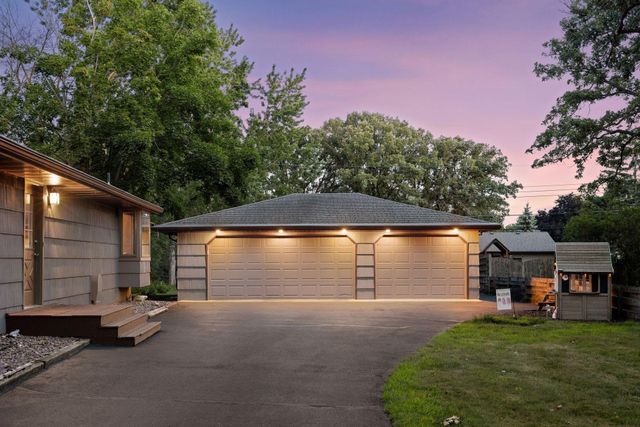 3801 W 114th Street, Bloomington, MN 55431