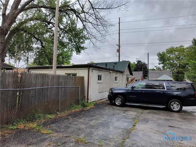 4437 Jackman Road, Toledo, OH 43612