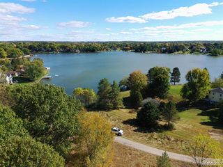 6.5 ACRES VL Lake Lapeer Drive, Metamora, MI 48455