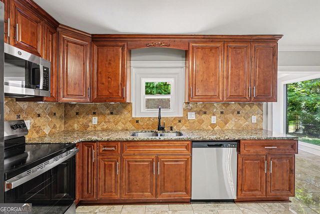 592 Henderson Road, Jonesboro, GA 30238