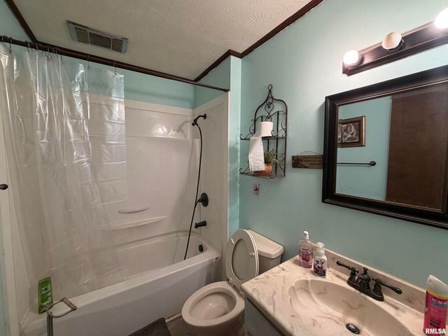 50 Jon Street, Metropolis, IL 62960