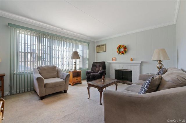 12 Maple Avenue, Bethpage, NY 11714