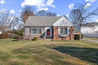 12 Maple Avenue, Bethpage, NY 11714