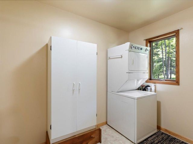 4351 Cinosam Road, Brainerd, MN 56401