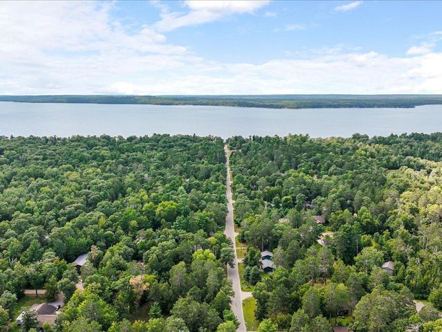 4351 Cinosam Road, Brainerd, MN 56401