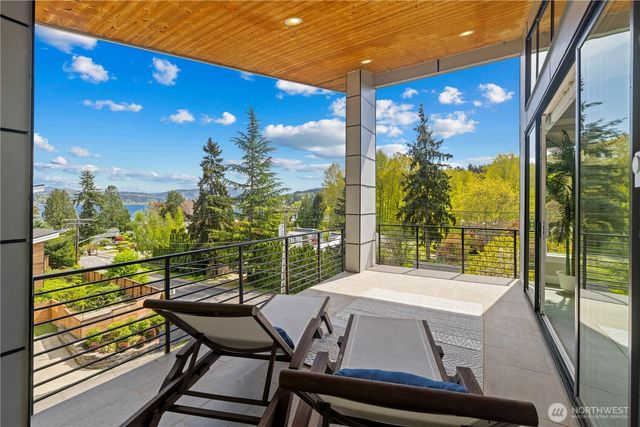 16908 SE 34th Street, Bellevue, WA 98008