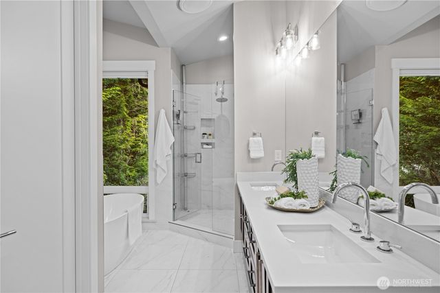16908 SE 34th Street, Bellevue, WA 98008