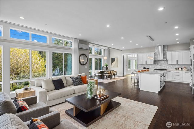 16908 SE 34th Street, Bellevue, WA 98008