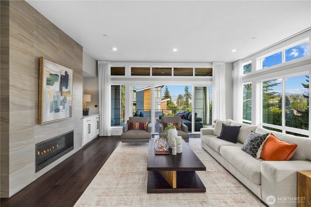 16908 SE 34th Street, Bellevue, WA 98008