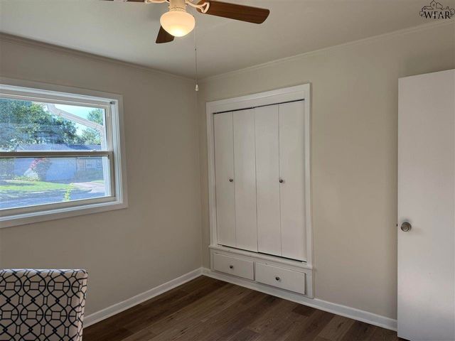 4016 FEATHERSTON AVENUE, Wichita Falls, TX 76308