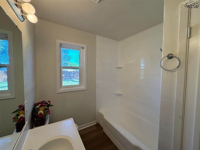 4016 FEATHERSTON AVENUE, Wichita Falls, TX 76308