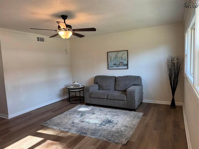 4016 FEATHERSTON AVENUE, Wichita Falls, TX 76308