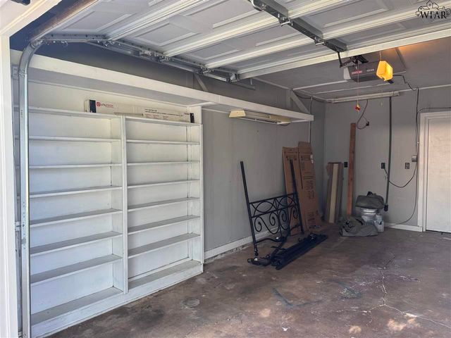4016 FEATHERSTON AVENUE, Wichita Falls, TX 76308